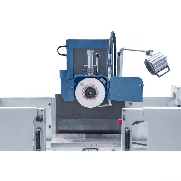 Vibrationsarmer Lauf und hohe Genauigkeit der Schleifspindel durch die vorgespannten Speziallager.